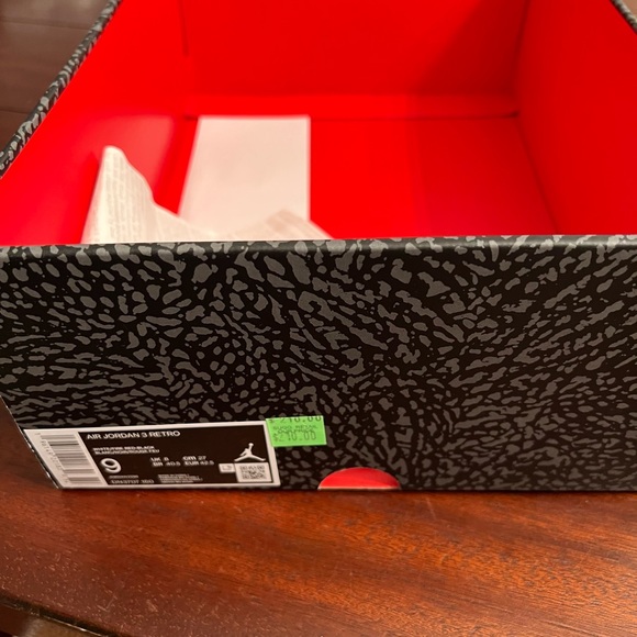 Jordan Retro 3's - Picture 5 of 7